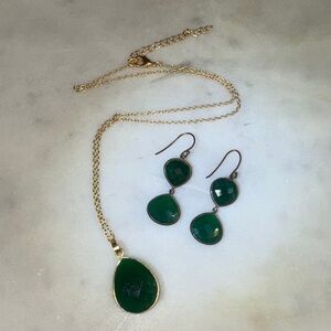 Elegant Green and Gold Jewelry Set